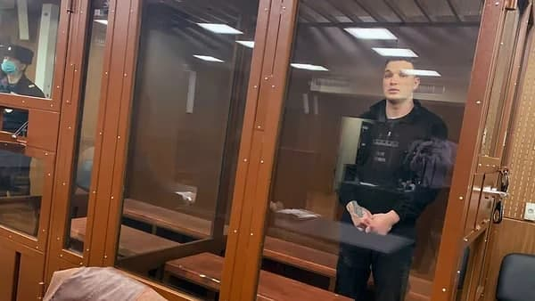 Суд не стал арестовывать блогера Эдварда Била