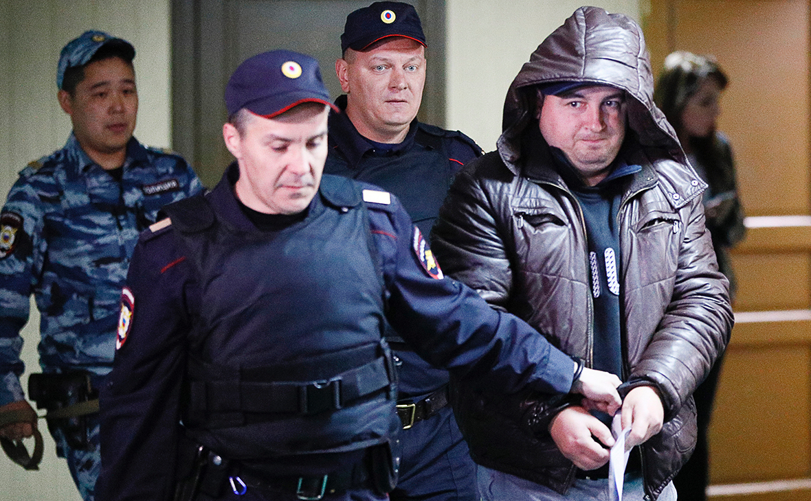 Экс-полицейский, расстрелявший коллег в Москве, приговорен к 19 годам тюрьмы