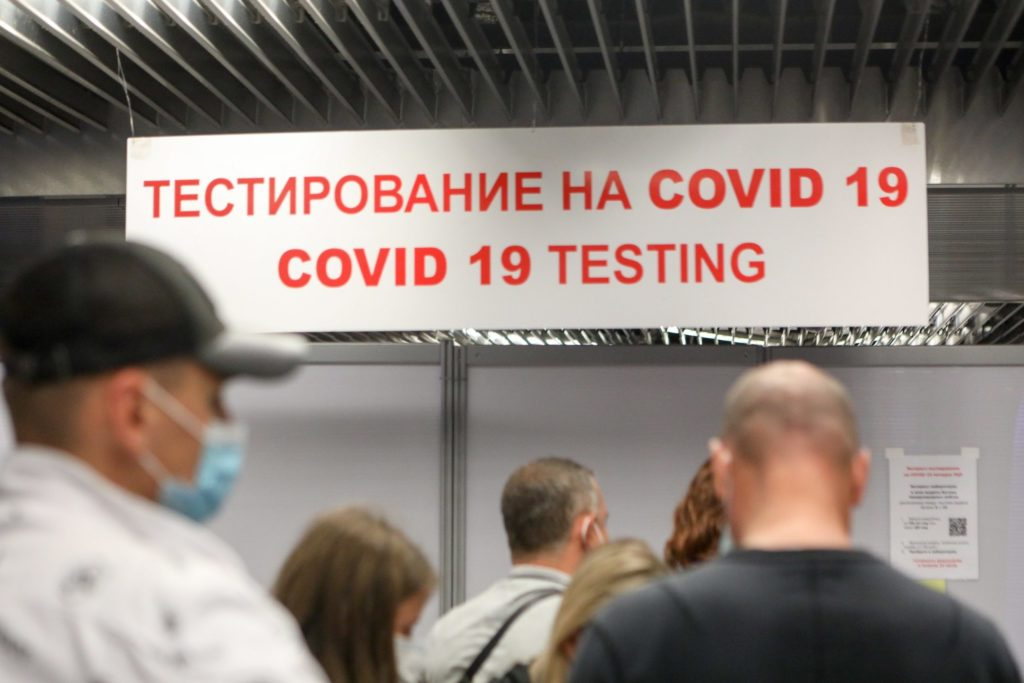 Въезжающих в Россию обяжут сдавать тест на коронавирус в течении трех дней