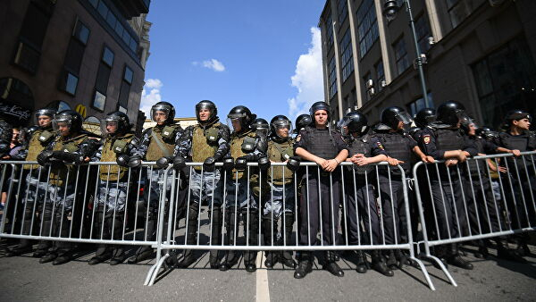 Московские власти отказали в проведении митинга на Манежной площади 21 апреля