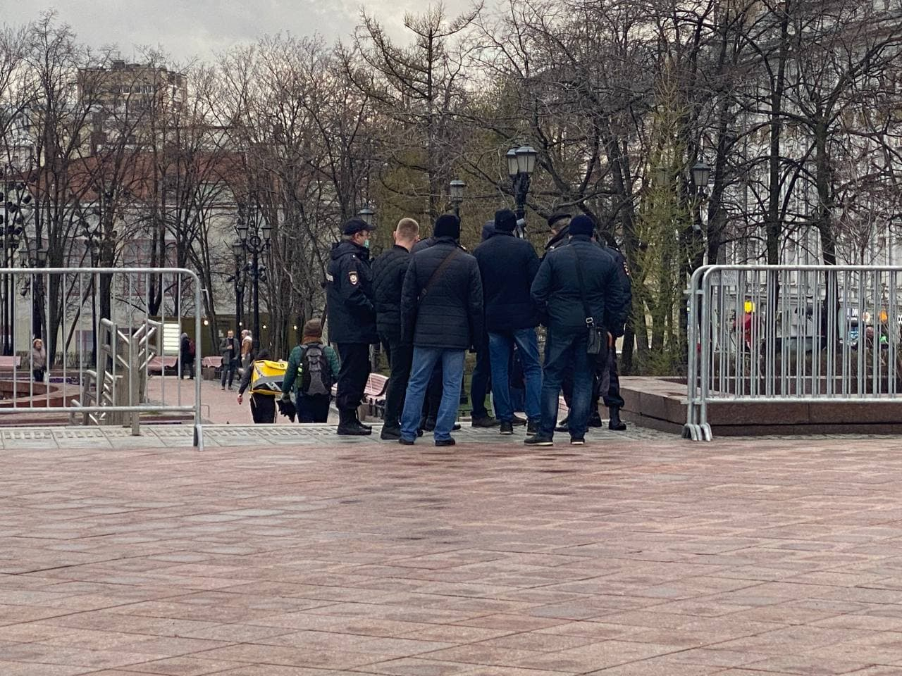 Какие улицы Москвы перекрыты перед митингами оппозиции
