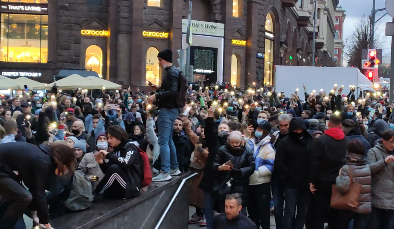 В столичном митинге принимают участие более 7 тысяч человек