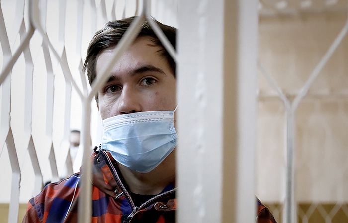 Блогер Reeflay осужден на 6 лет колонии после смерти девушки на треш-стриме