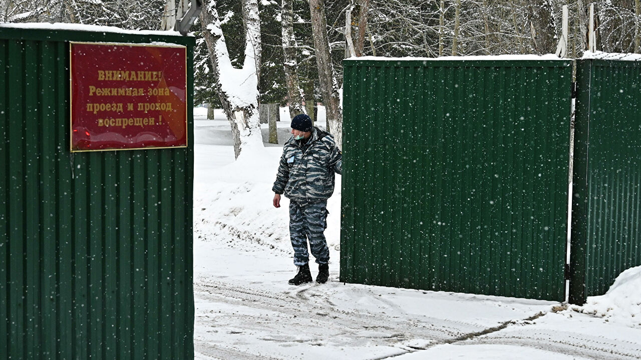 Заключенные спецприемника в Сахарово подали иск к МВД на 1,8 млн рублей