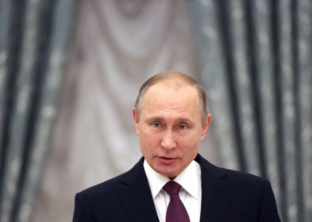 Путин подписал закон о штрафе за отсутствие маркировки СМИ-иноагента