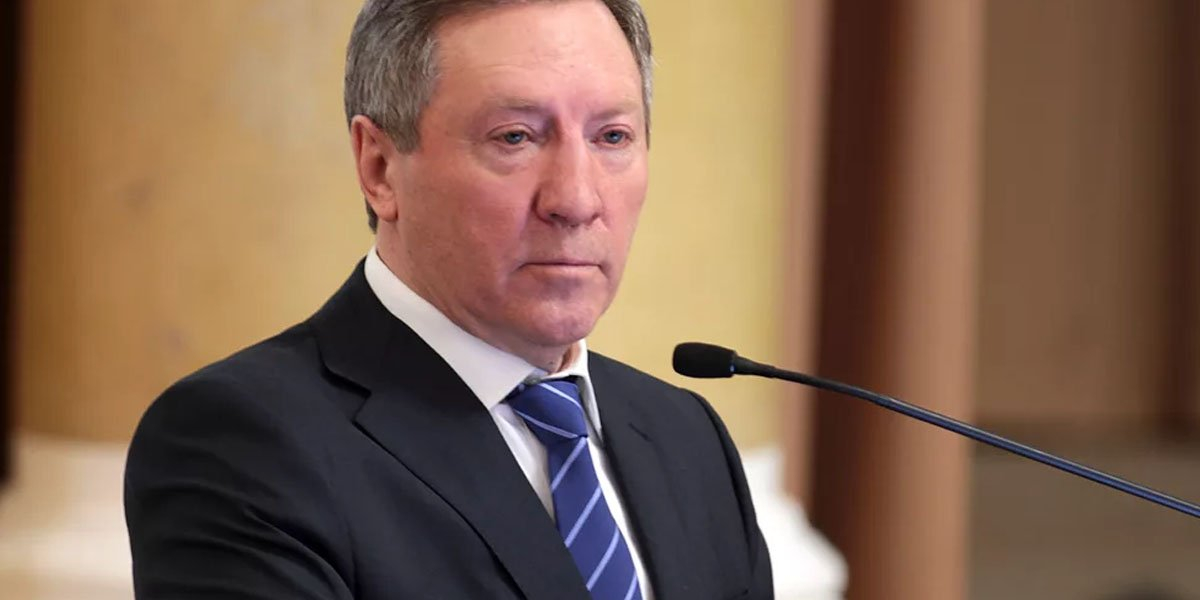 «Единая Россия» приостановила членство экс-губернатора Королева, выехавшего на встречку на своем джипе