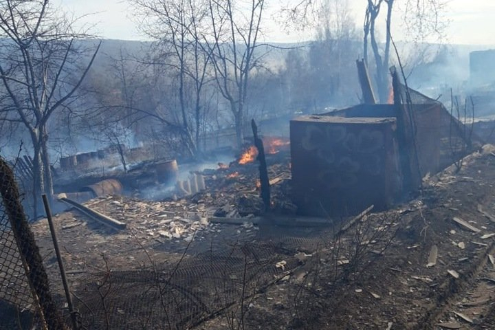 В Иркутской области пожар охватил 17 домов