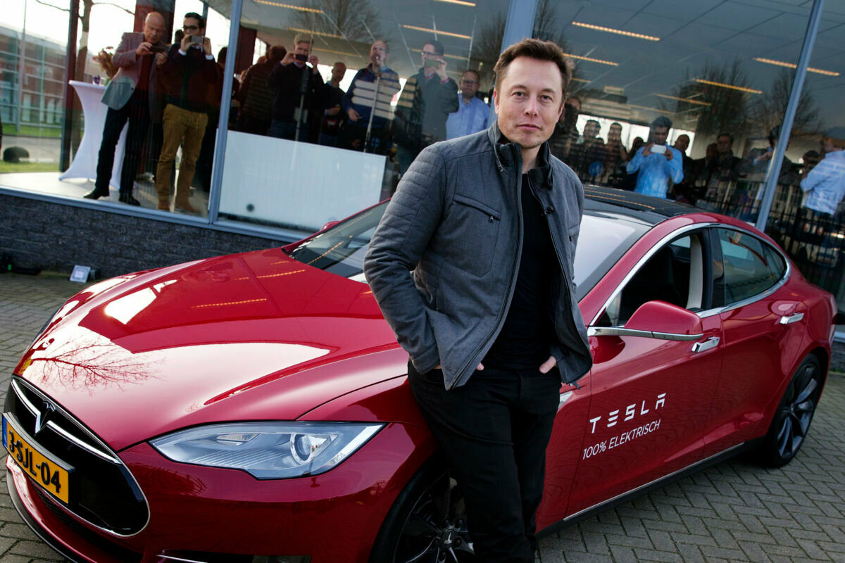 Маск анонсировал появление Tesla в России