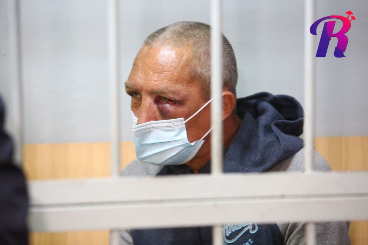 Суд арестовал на два месяца экс-полицейского, устроившего стрельбу по прохожим в Екатеринбурге