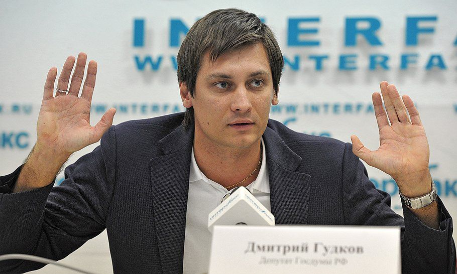 На даче бывшего депутата Госдумы Гудкова проводят обыск