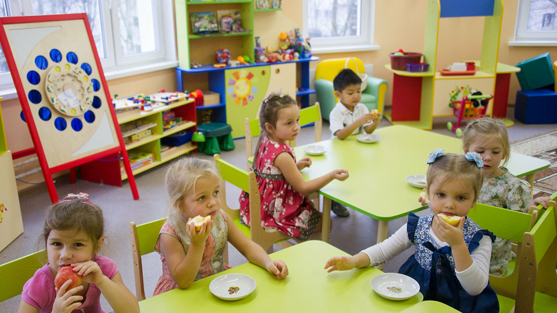 В Российских школах и детсадах введут цифровые профили