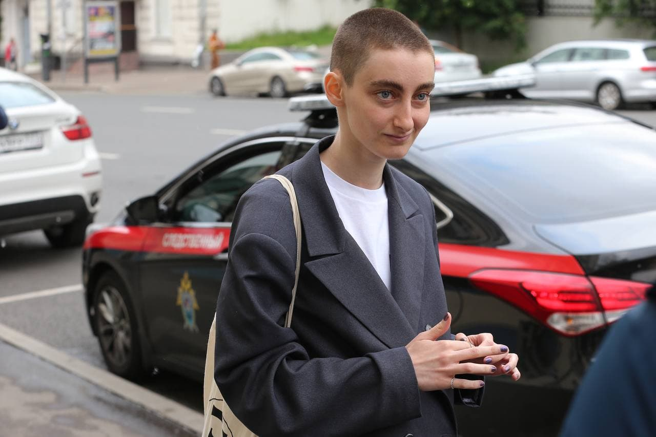 Суд продлил редакторам DOXA на 3 месяца запрет определенных действий