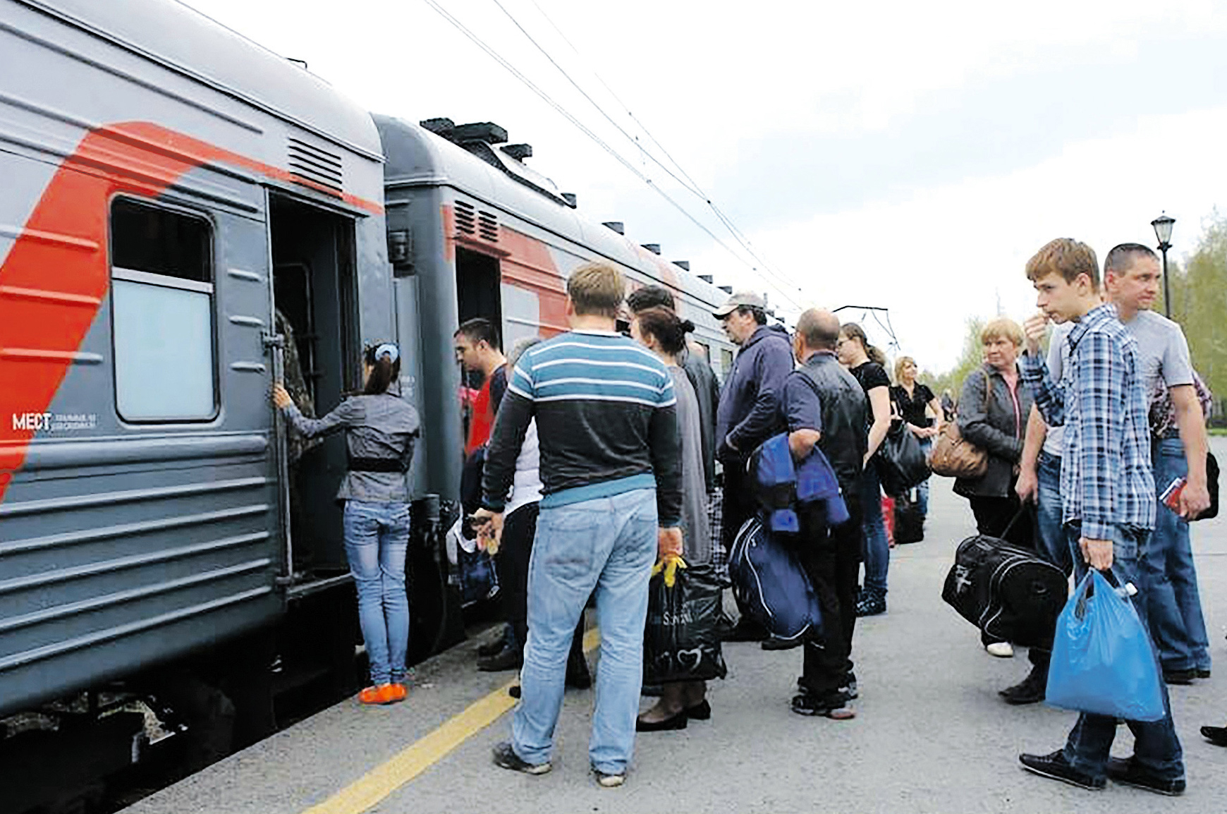 Семьи с детьми смогут купить льготные билеты на поезда