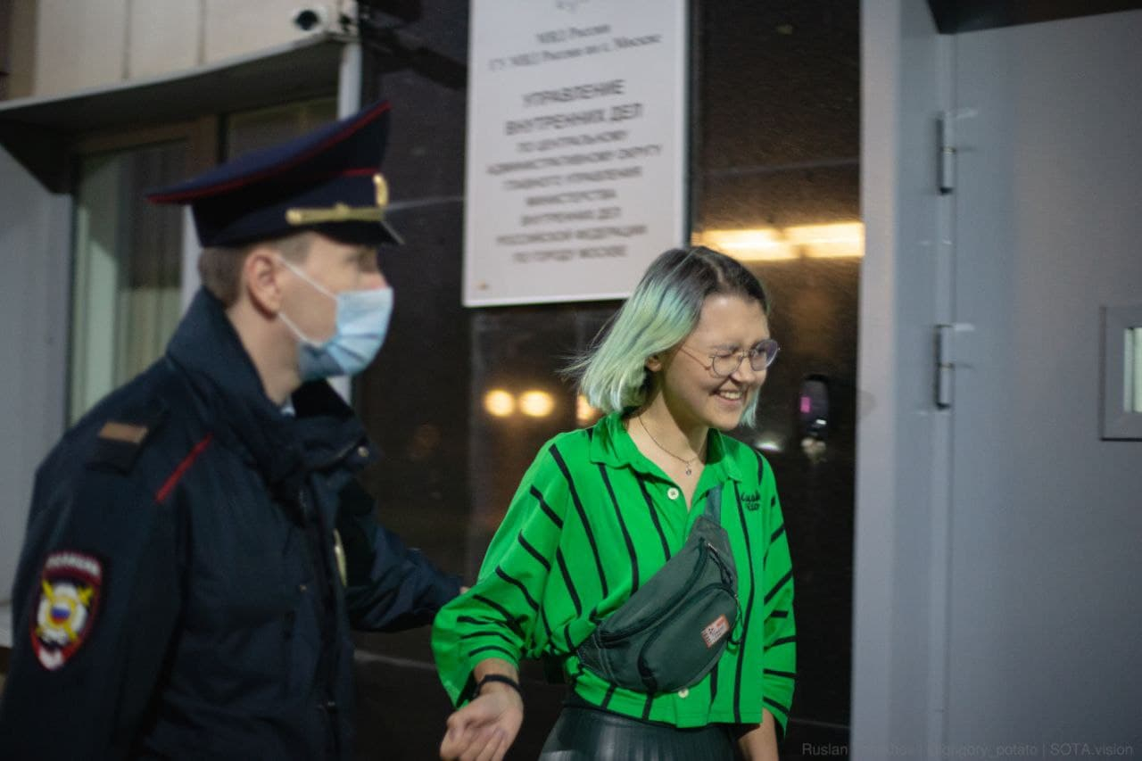 Журналистка Самусик задержана в качестве подозреваемой в хулиганстве