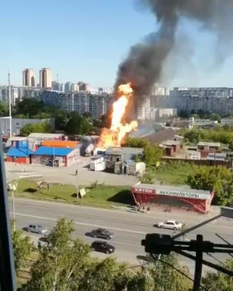 Число пострадавших после взрыва на АЗС в Новосибирске выросло до 16