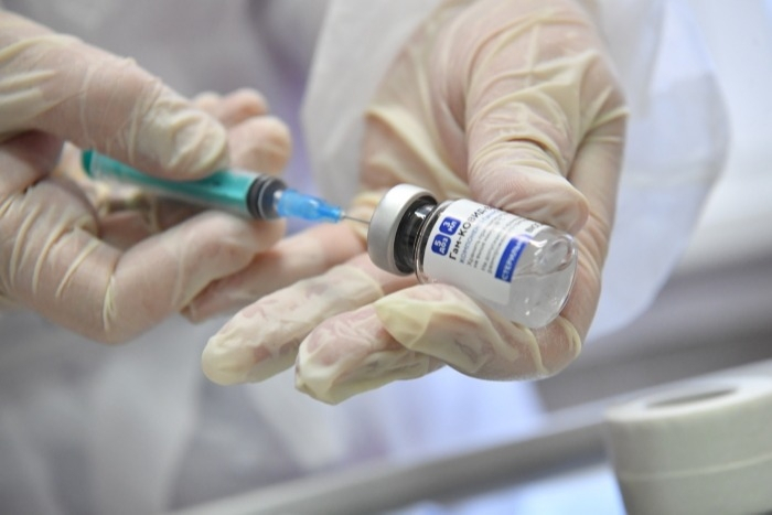 В Сахалинской области ввели обязательную вакцинацию для ряда категорий граждан