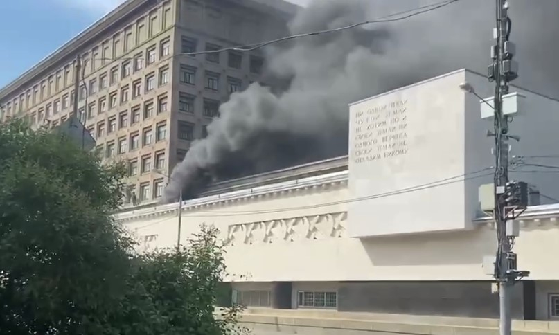 В Москве потушили пожар в военной академии имени Фрунзе