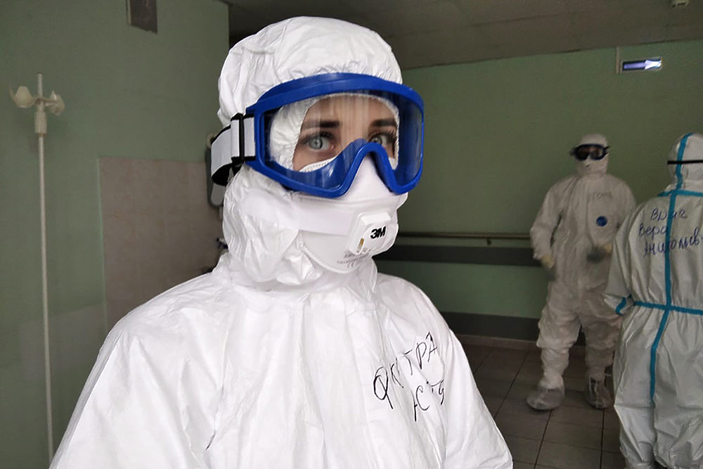 В Кремле предлагают привыкать жить в новых эпидемиологических условиях