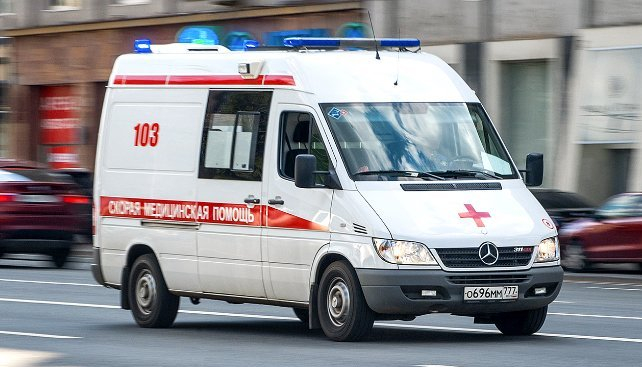 «Это был подставной игрок»: в Москве во время матча умер неизвестный футболист
