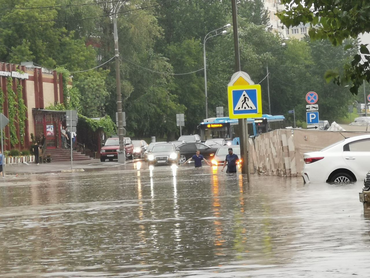 В результате «суперливня» в Подмосковье погибли четыре человека