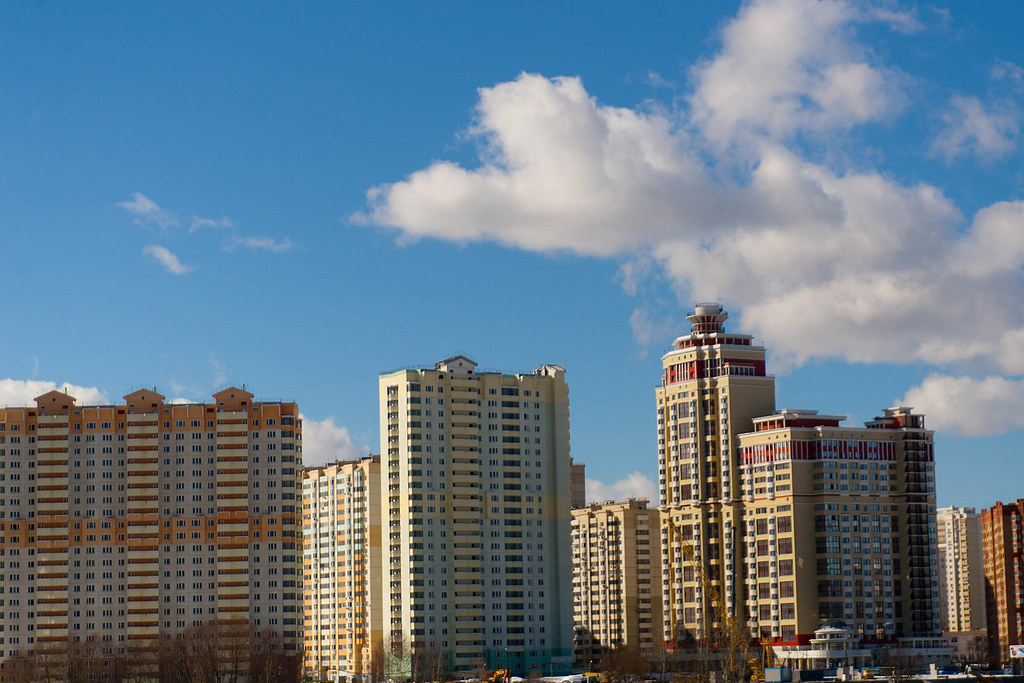 Московский подросток без денег смог купить квартиру за 18 млн рублей