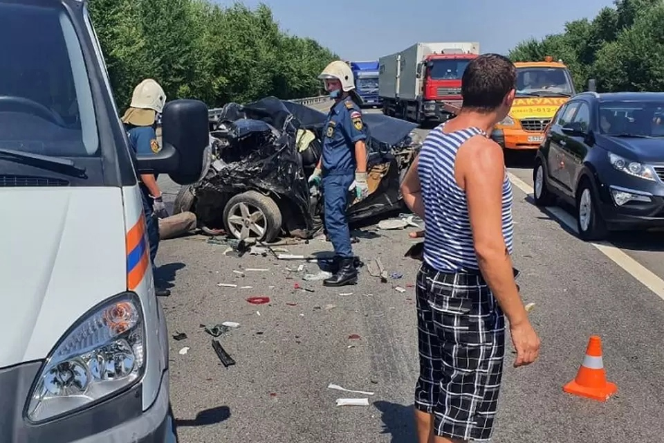 Три человека погибли в ДТП в Ростовской области