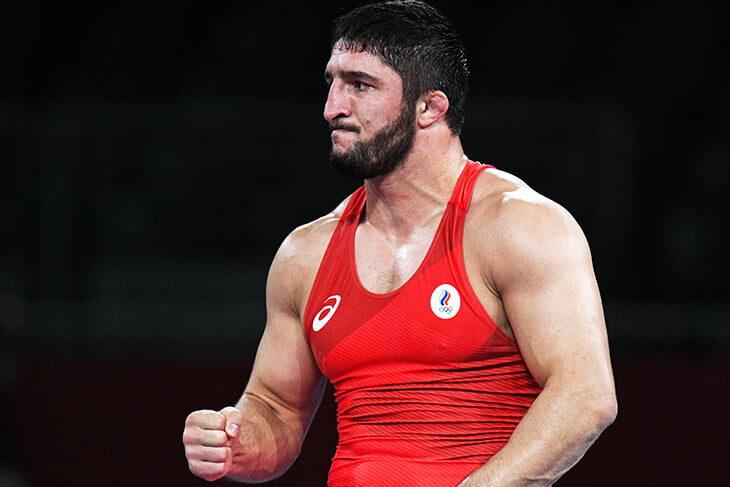 Российский борец Садулаев выиграл второе олимпийское золото