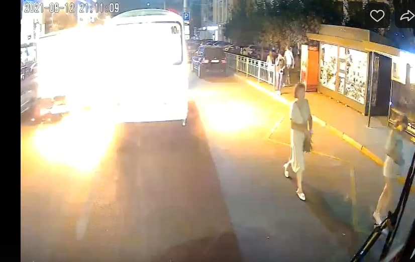 Пострадавшая при взрыве автобуса в Воронеже 35-летняя женщина скончалась