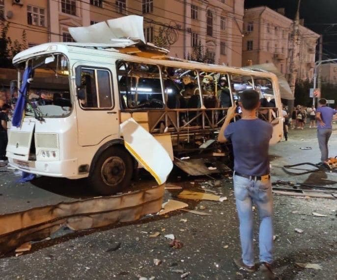Силовики ищут причастных ко взрыву автобуса в Воронеже
