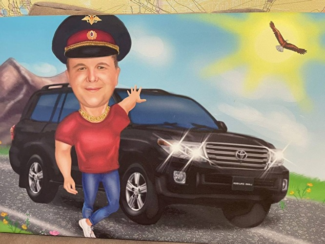 У начальника ростовского ГИБДД нашли сокровища и оружие