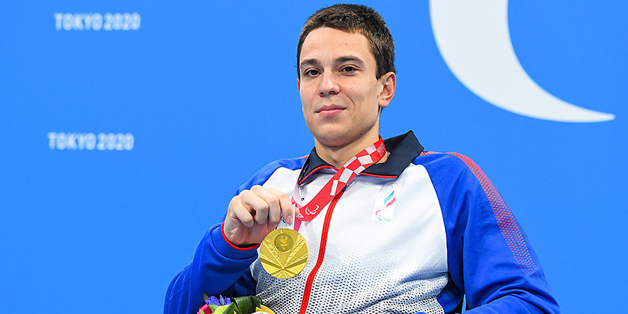 Российский пловец Жданов стал трехкратным Паралимпийским чемпионом