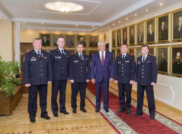 Колокольцев наградил оперативников, которые полтора месяца искали убийцу Насти Муравьевой