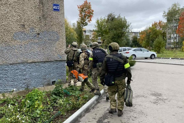 В Перми 80-летний пенсионер стрелял из окна своей квартиры