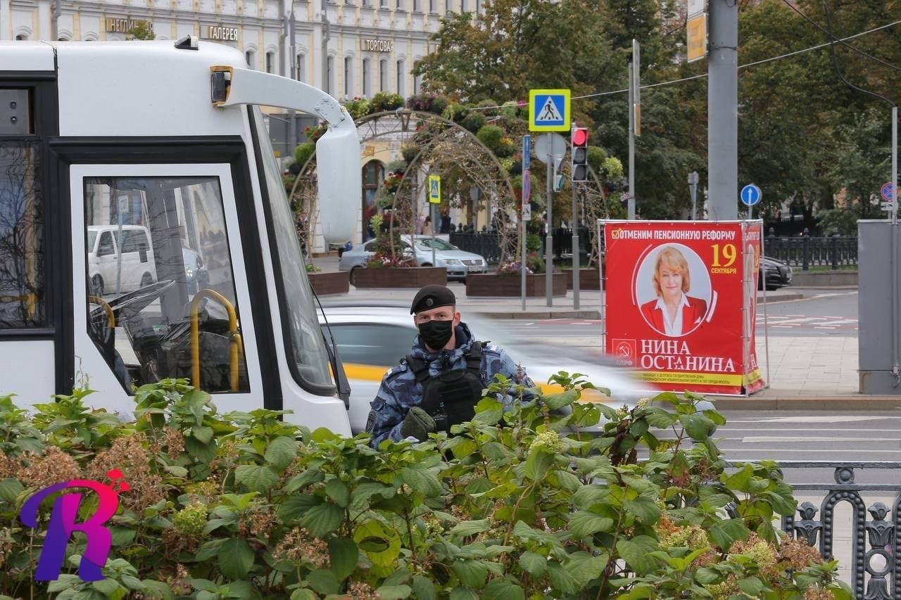 Москву патрулируют росгвардейцы и ОМОН