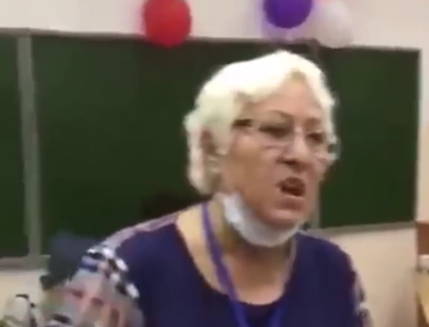В Омске председательница УИКа выгоняла наблюдателей, которые мешали ей «менять трусы»
