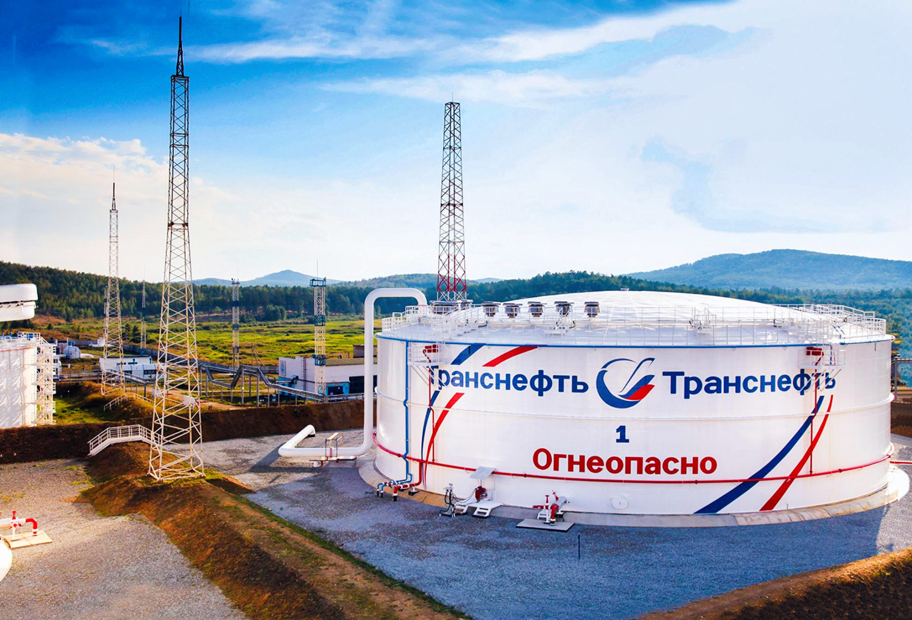 «Транснефть» отравила 800 кв метров плодородной земли в Омске