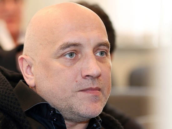 Захар Прилепин отказался от депутатского мандата