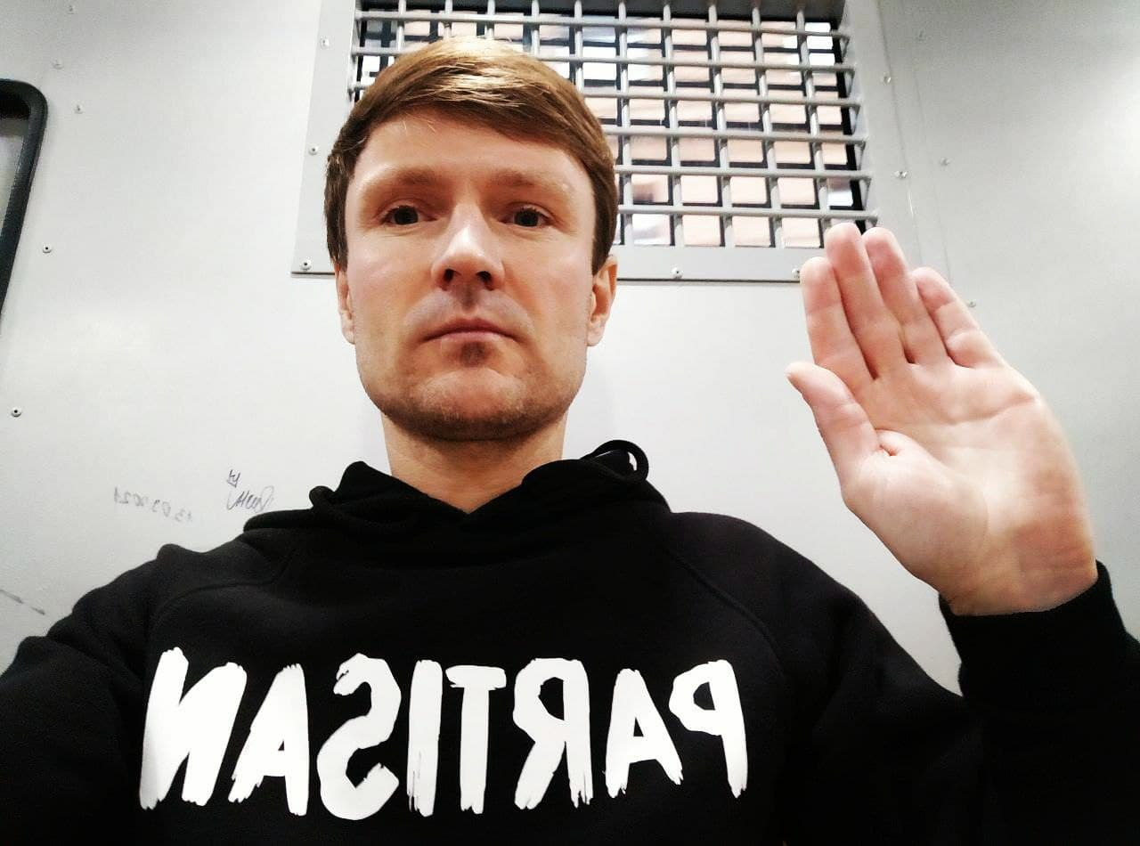 Павла Иванова, который провел неделю в осажденном горкоме КПРФ, задержали