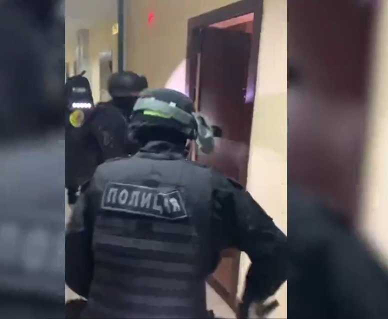 ФСБ показала кадры задержания сторонников запрещенной «Хизб ут-Тахрир»