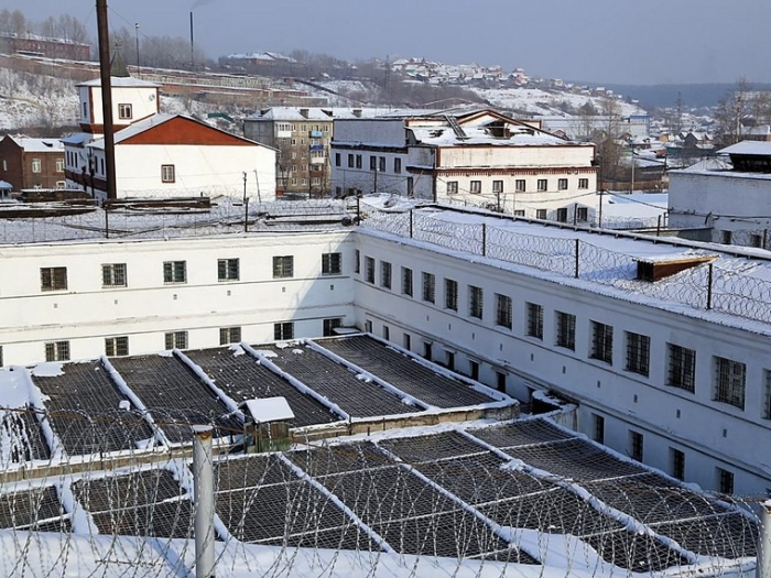 В СИЗО-1 Иркутской области жестоко замучали более ста заключенных