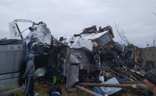 После крушения самолета L-410 возбуждено уголовное дело