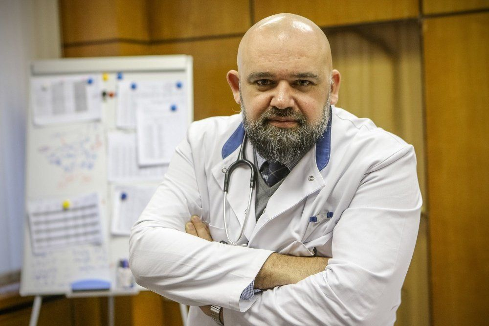 Главврач Коммунарки назвал ситуацию с ковидом в России критической