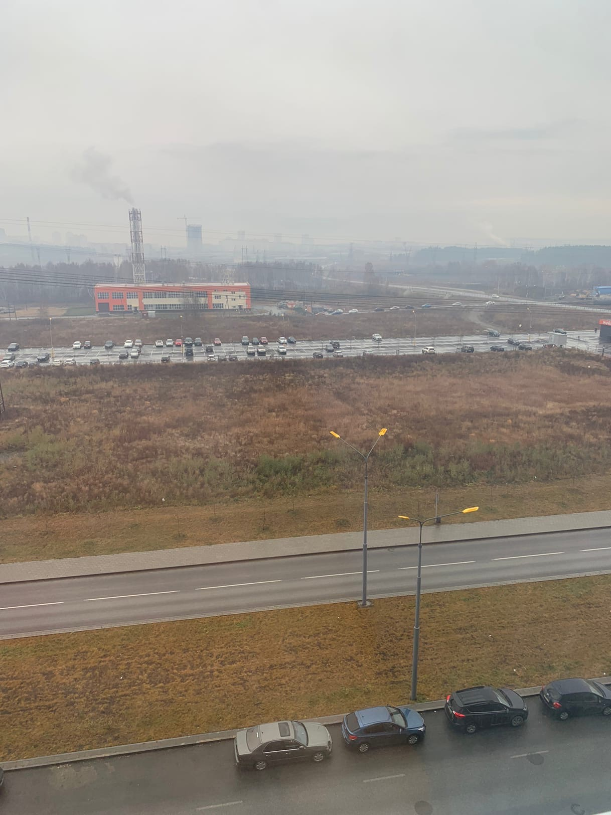Пока Екатеринбург задыхается в смоге, губернатор Свердловской области отправился в отпуск