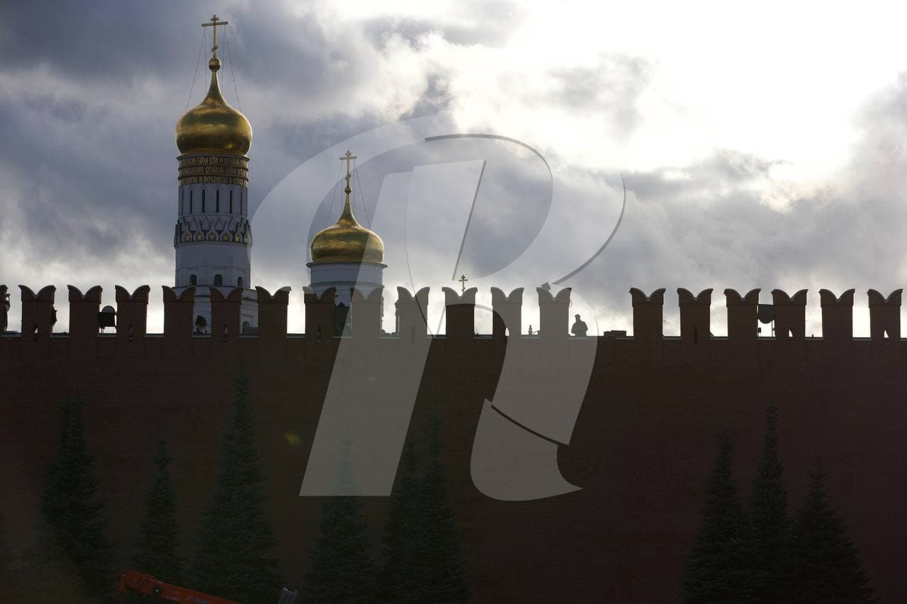 Readovka публикует кадры ураганного ветра, снесшего зубец кремлевской стены 
