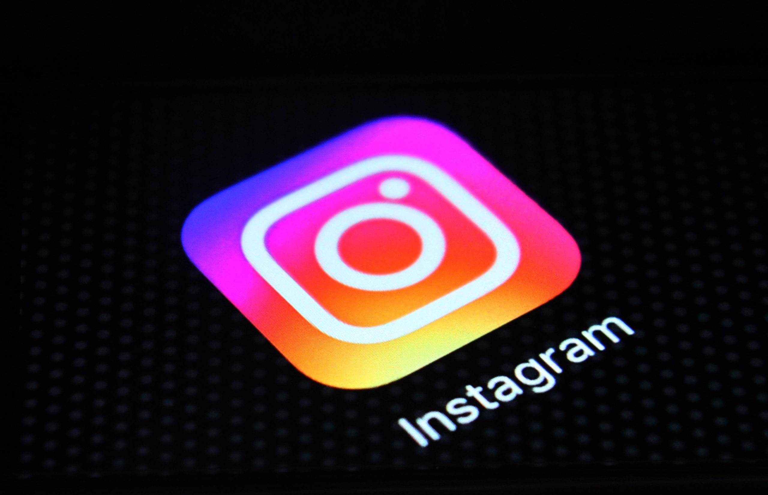Мужчина выиграл суд из-за публикации сториз в Instagram