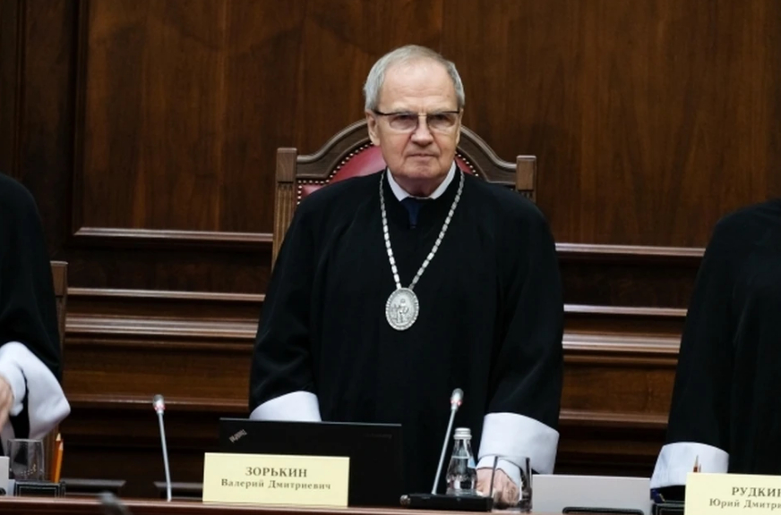 Глава КС заявил о вторжении в сферу прав человека во время пандемии