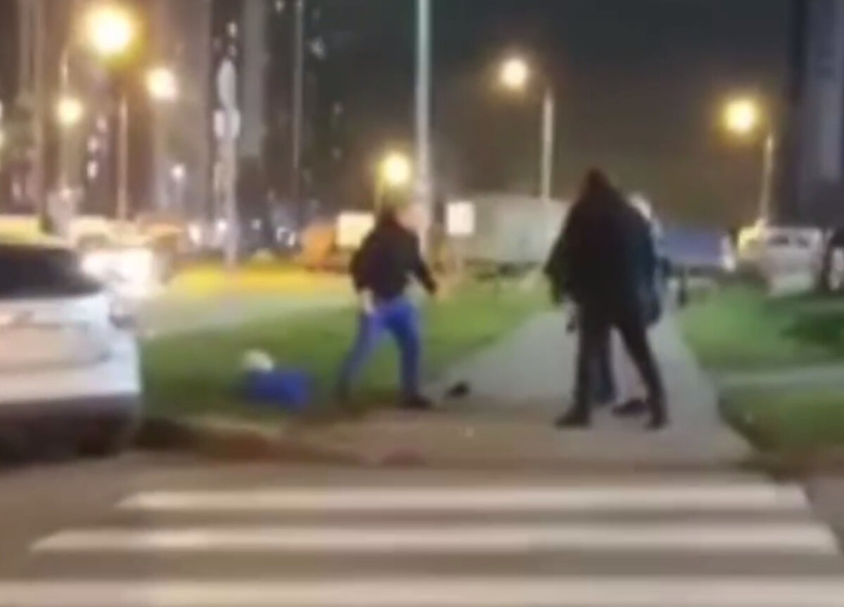 Трое подозреваемых в нападении на отца с ребенком в Новой Москве отказались признавать вину