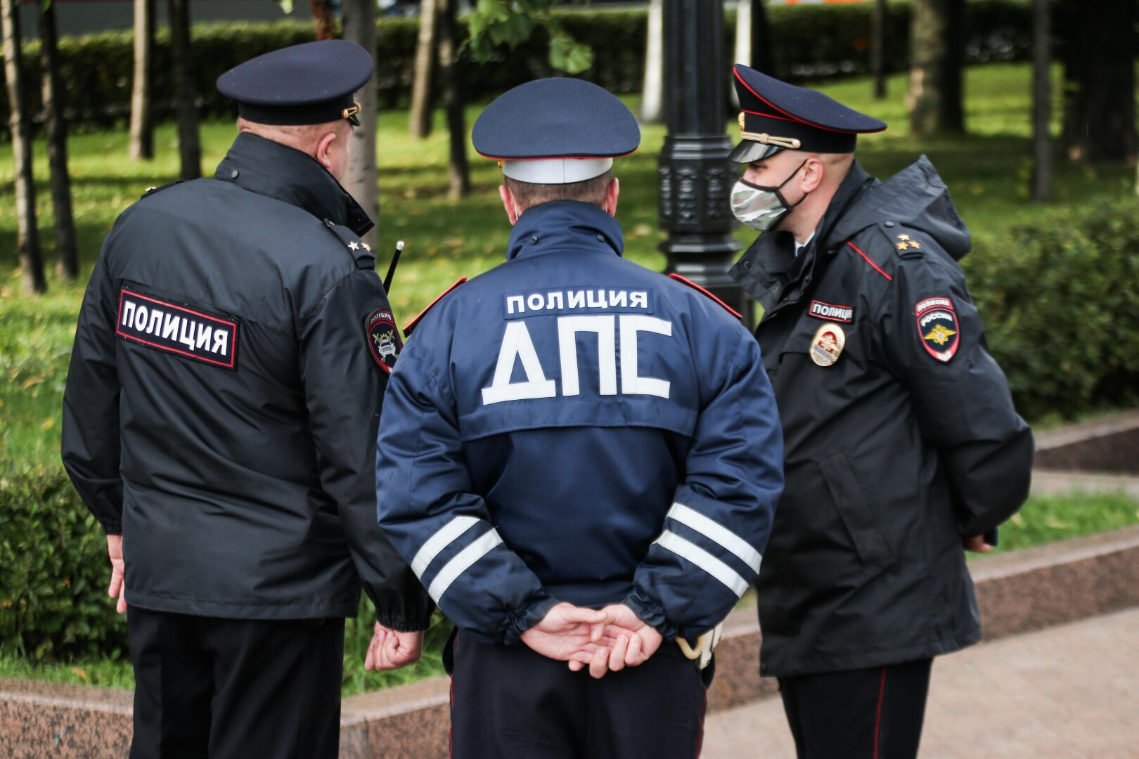 В Астрахани стянутые на рынок силы полиции не смогли справиться с толпой кавказцев