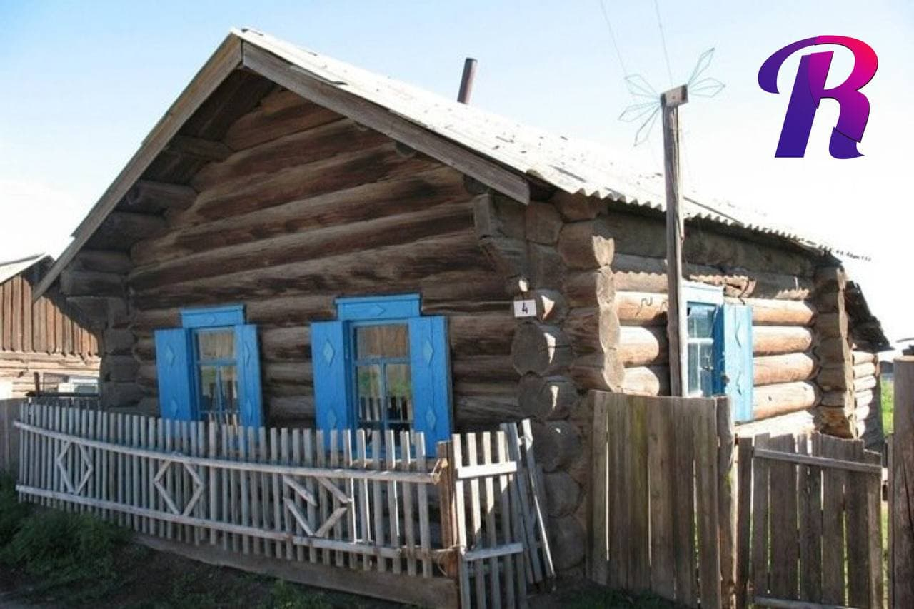 Житель Забайкалья купил старинный дом 1807 года постройки — и пустил его на дрова