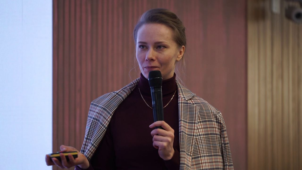 Врач назвал самую полезную позу для сна